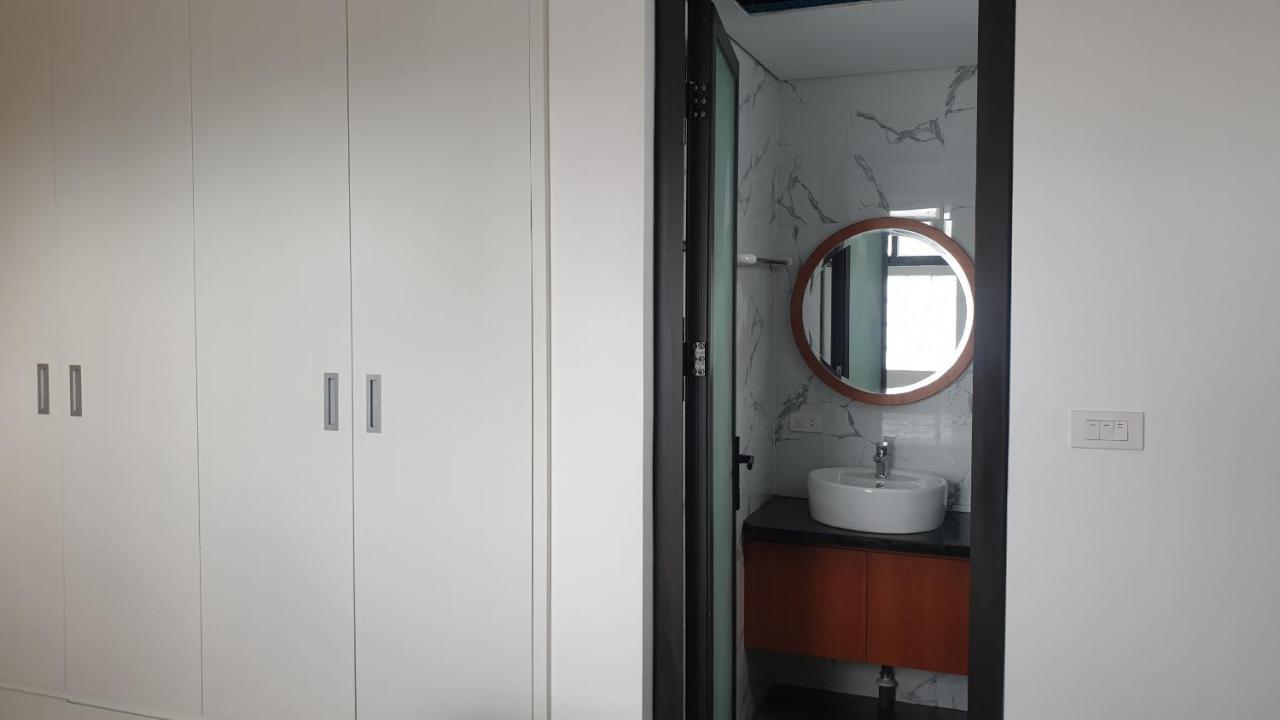 Era Cozy Apartment Ханой Екстериор снимка