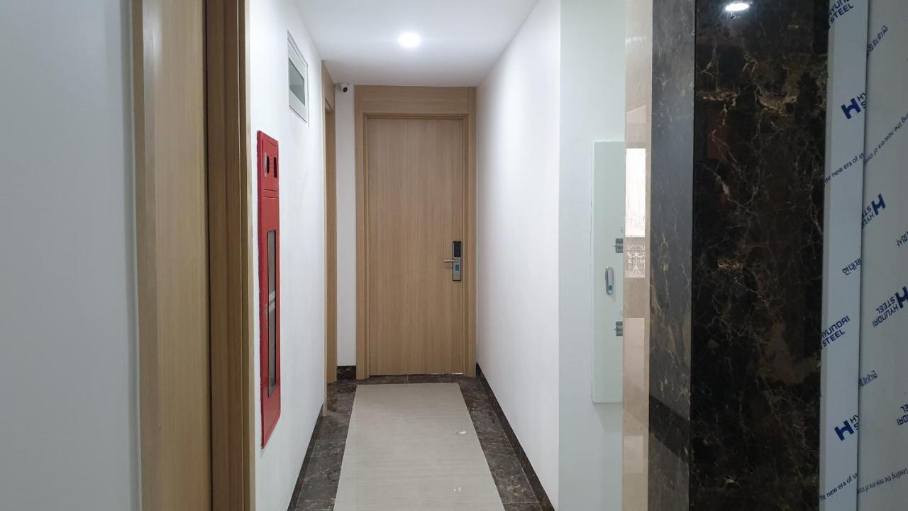 Era Cozy Apartment Ханой Екстериор снимка