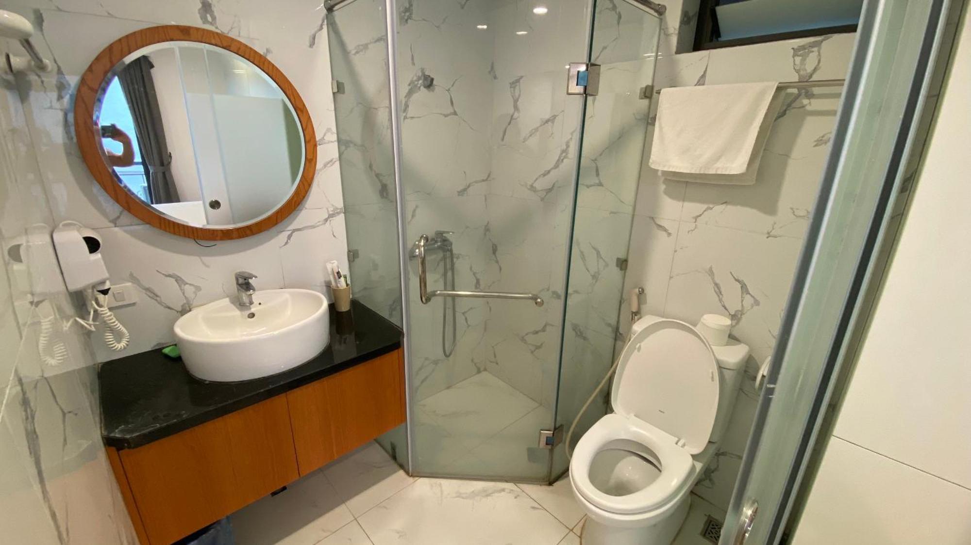 Era Cozy Apartment Ханой Екстериор снимка